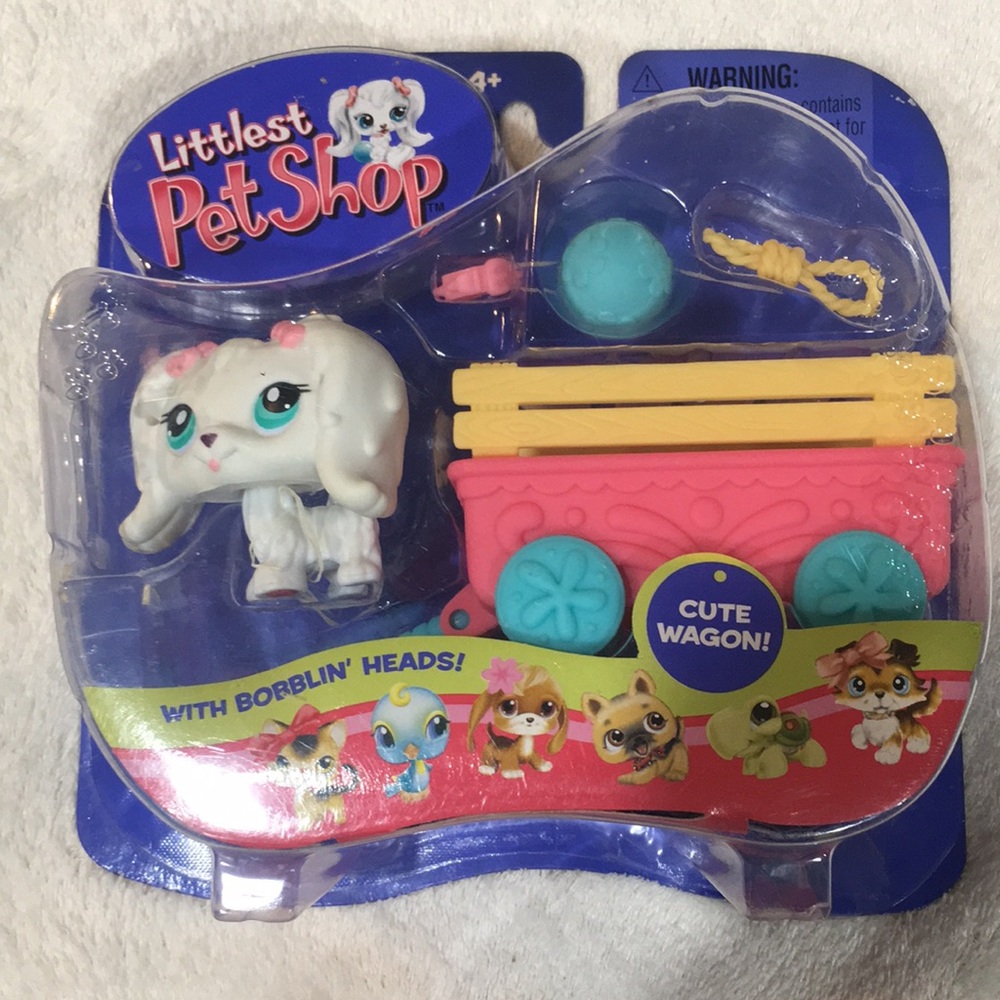 Littlest Pet Shop Maltese White Puppy Dog Pink Wagon 65 NEW